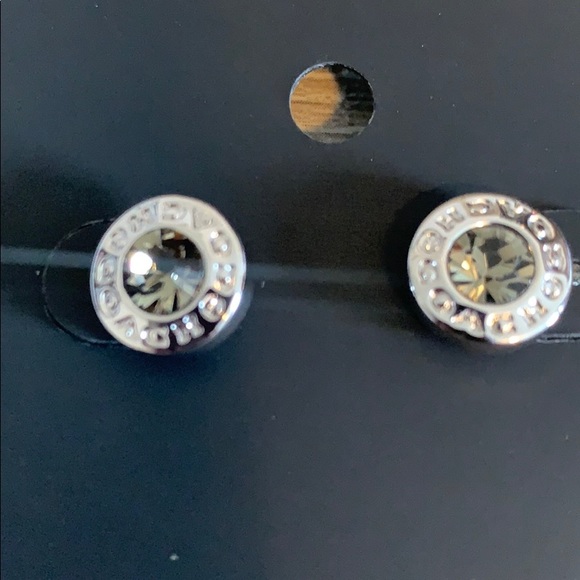 Coach open circle silver tone stud earrings New - Picture 2 of 3